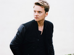 Conor Maynard switches on Bluewater's Christmas lights image