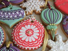 Biscuit Baubles Icing Workshop for Christmas image