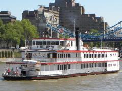 Mother's Day Sunday Lunch Cruise - River Thames London image