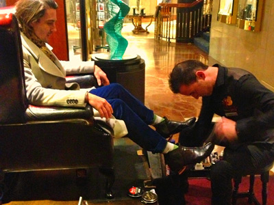Get an american shoe shine image