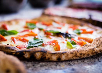 Dine on a famous pizza image