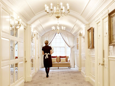 Live like a Royal for a night image