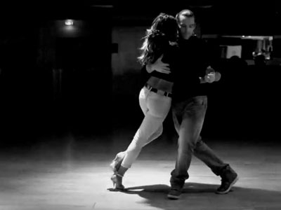 Dance the kizomba image