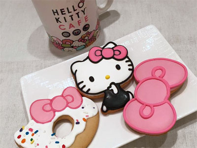 Visit the Hello Kitty cafe image
