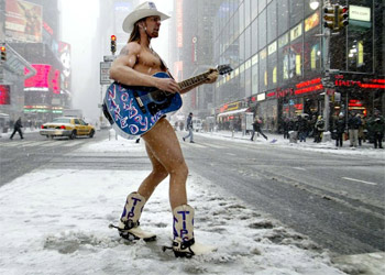 Naked Cowboy lands in London picture