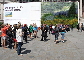 Van Gogh comes to life in Trafalgar Square image