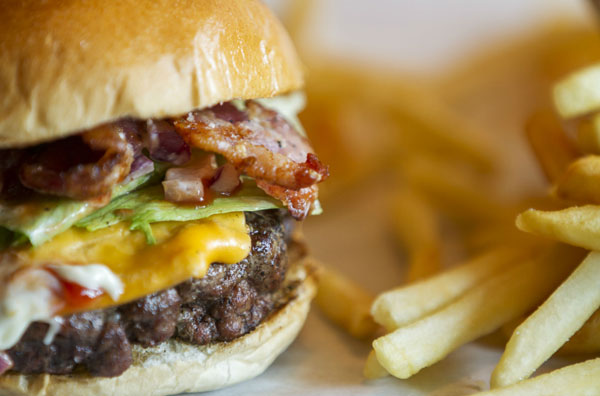Tommi's Burger Joint image