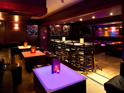 Zebrano Carnaby image