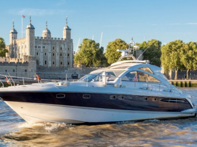 London yacht Hire image