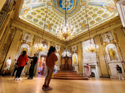 Step into the former home of England's most famous monarchs image