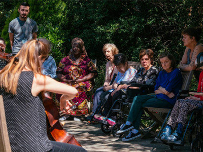 Book a live performance for someone shielding image