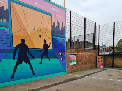 Play Wallball image