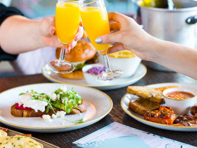 A Decadent Free-Flowing Fizz Brunch at Pitcher & Piano, Richmond image
