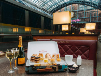 St Pancras Champagne Bar by Searcys reopens for April image