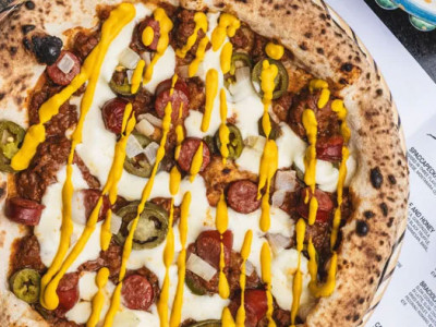 081 Pizzeria teams up with Meatliquor to launch Limited Edition ‘Chilli Dog Inferno’ image