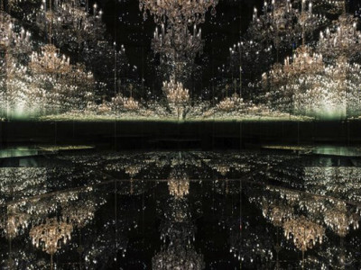 Yayoi Kusama: Infinity Mirror Rooms image