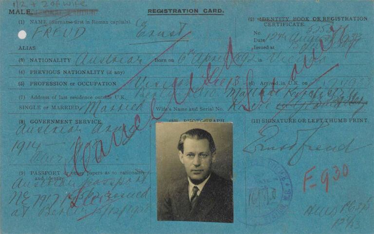From Strangers to Citizens: Immigration and citizenship records image