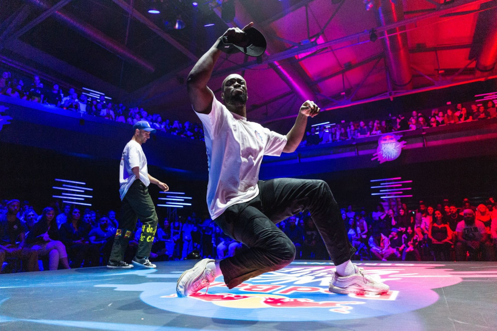 Red Bull takes over London for a free weekend of dance image