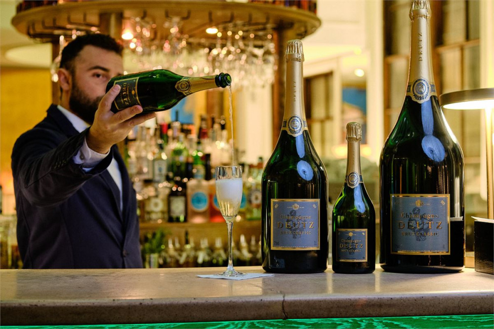 Champagne time!