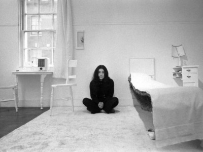Yoko Ono at Tate Modern picture