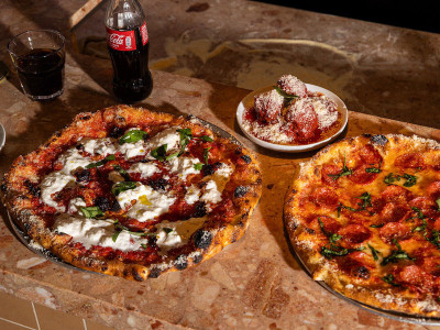 Crisp Brit-alian Pizza picture