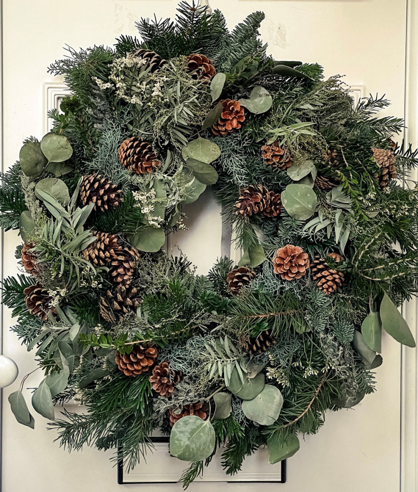 ADORN YOUR DOOR WITH A BLOOM WREATH THIS CHRISTMAS image