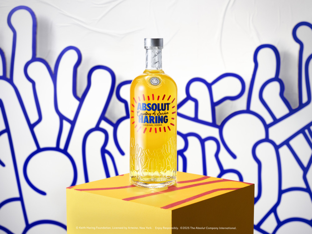 CHARING CROSS BECOMES HARING CROSS IN TRIBUTE TO KEITH HARING image