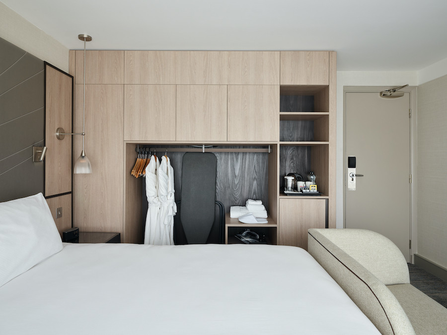 THE HEATHROW HOTEL EARLY FLIGHT SAVIOUR image