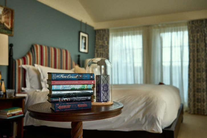 OUT OF LONDON: A LITERARY BREAK AT UNIVERSTY ARMS CAMBRIDGE image